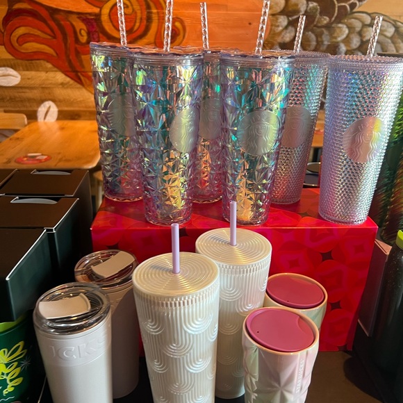 STARBUCKS 2023 “HOLIDAY TUMBLER” NEW w/TAG with Silicone Bow🎀 Straw Cover - Picture 13 of 13